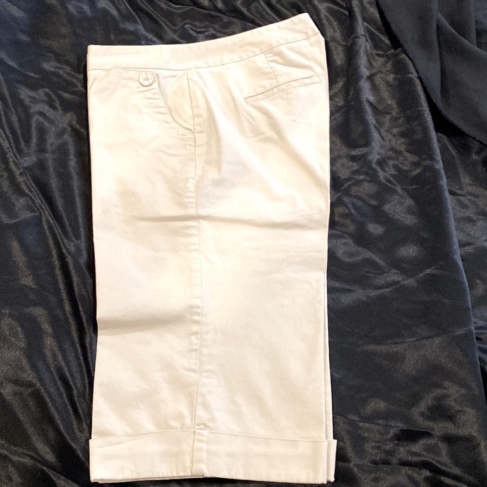 DOCKER SUMMER KHAKI CAPRIS